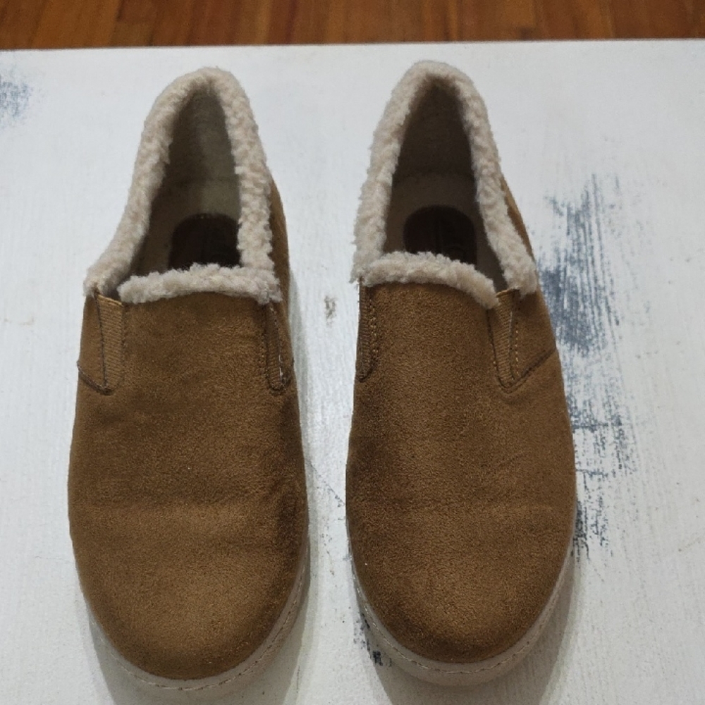 Cliffs White Mountain Women's Brown Faux Suede/Sherpa Lining Sz 6-6.5 EUC‎